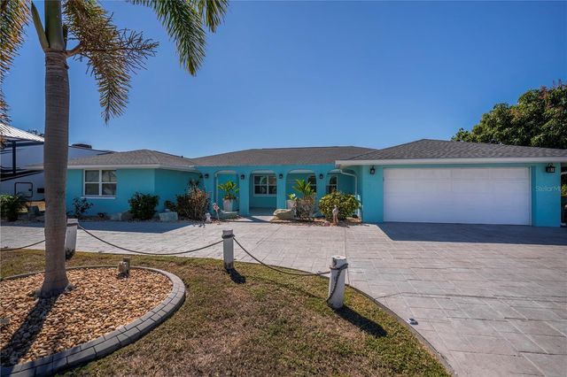 121 SINCLAIR STREET SE, Port Charlotte, FL 33952