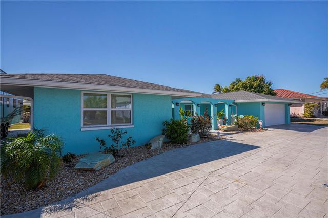 121 SINCLAIR STREET SE, Port Charlotte, FL 33952