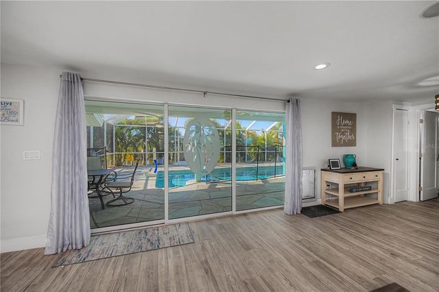 121 SINCLAIR STREET SE, Port Charlotte, FL 33952