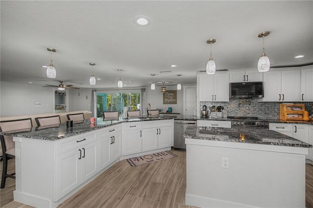 121 SINCLAIR STREET SE, Port Charlotte, FL 33952