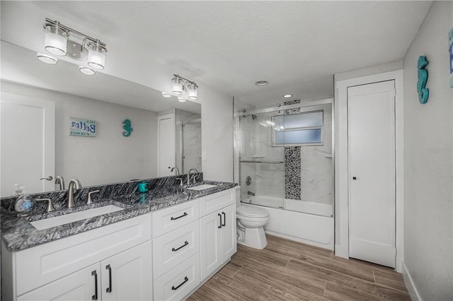 121 SINCLAIR STREET SE, Port Charlotte, FL 33952