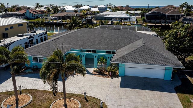 121 SINCLAIR STREET SE, Port Charlotte, FL 33952