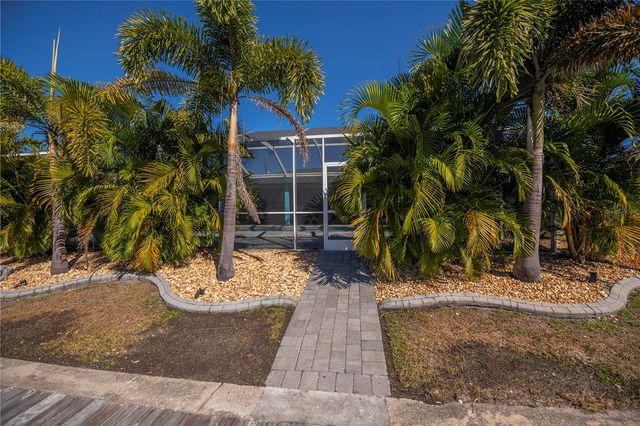 121 SINCLAIR STREET SE, Port Charlotte, FL 33952