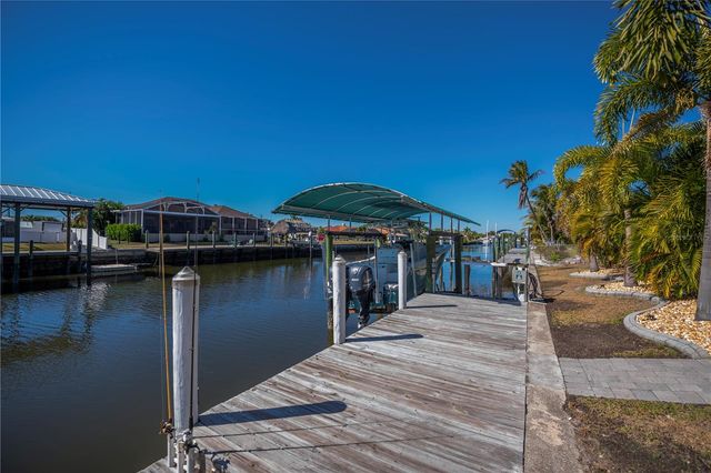 121 SINCLAIR STREET SE, Port Charlotte, FL 33952