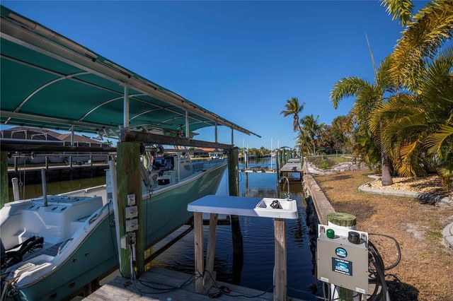 121 SINCLAIR STREET SE, Port Charlotte, FL 33952