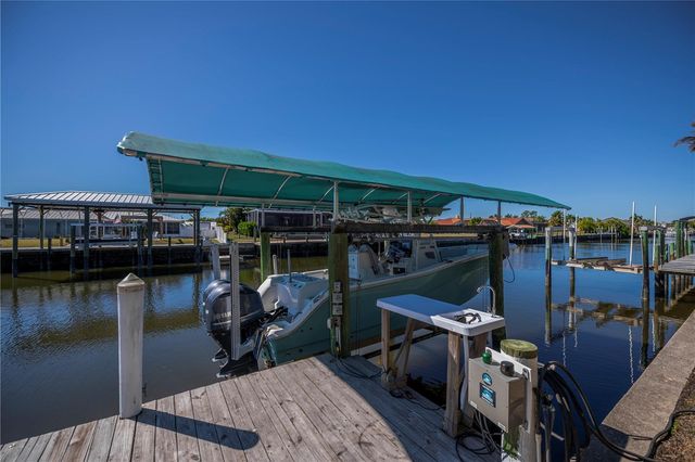 121 SINCLAIR STREET SE, Port Charlotte, FL 33952