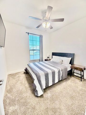 7012 Wildflower Way, Little Elm, TX 76227