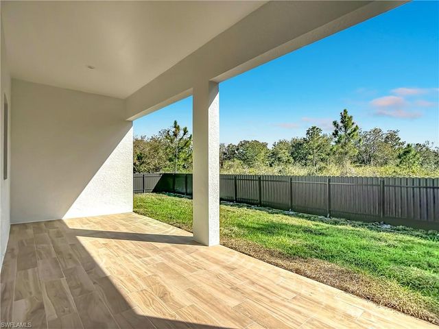 603 W 17th ST, Lehigh Acres, FL 33972