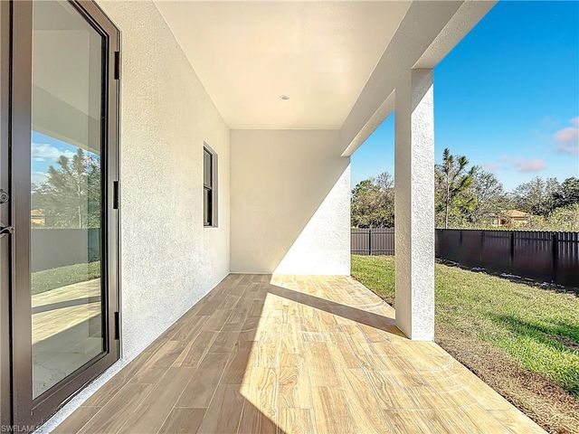 603 W 17th ST, Lehigh Acres, FL 33972