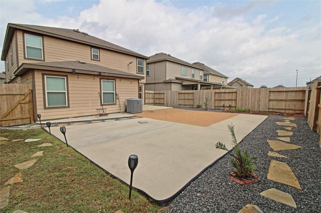 6714 Lindale Springs Lane, Katy, TX 77449