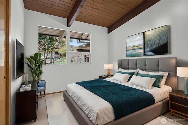 3921 25th Avenue S, Seattle, WA 98108