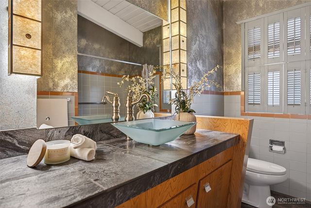 3921 25th Avenue S, Seattle, WA 98108