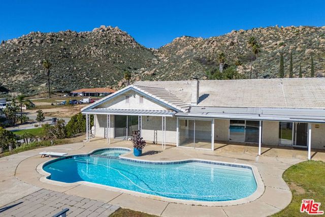 25945 Fran Lou Drive, Moreno Valley, CA 92557