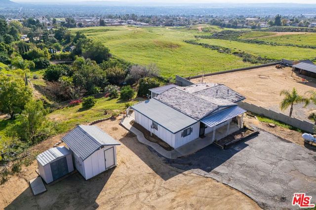 25945 Fran Lou Drive, Moreno Valley, CA 92557