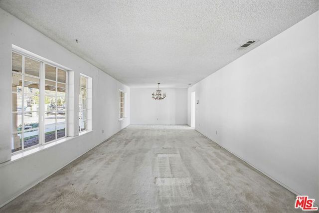 25945 Fran Lou Drive, Moreno Valley, CA 92557