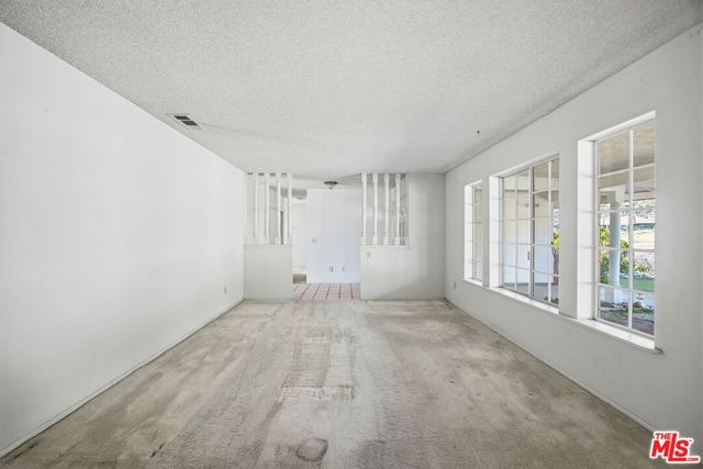 25945 Fran Lou Drive, Moreno Valley, CA 92557