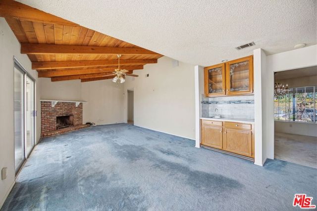 25945 Fran Lou Drive, Moreno Valley, CA 92557