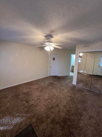 16 Temple Lane, Branson West, MO 65737