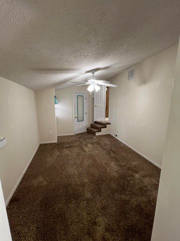 16 Temple Lane, Branson West, MO 65737