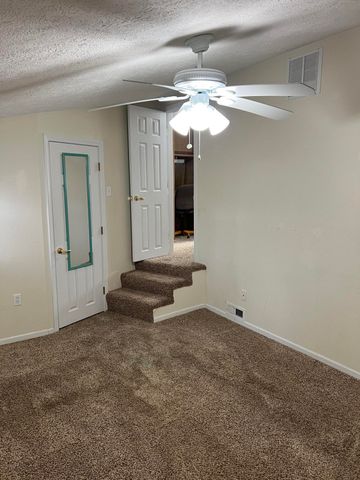 16 Temple Lane, Branson West, MO 65737