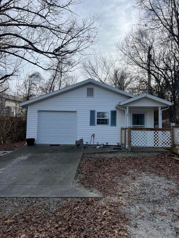 16 Temple Lane, Branson West, MO 65737