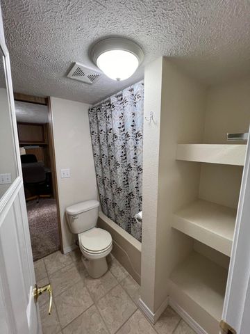 16 Temple Lane, Branson West, MO 65737