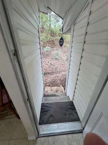 16 Temple Lane, Branson West, MO 65737