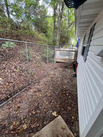 16 Temple Lane, Branson West, MO 65737