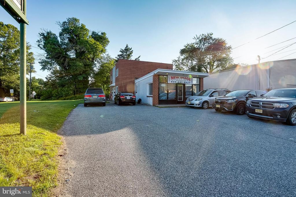 504 N WHITE HORSE PIKE, Stratford, NJ 08084