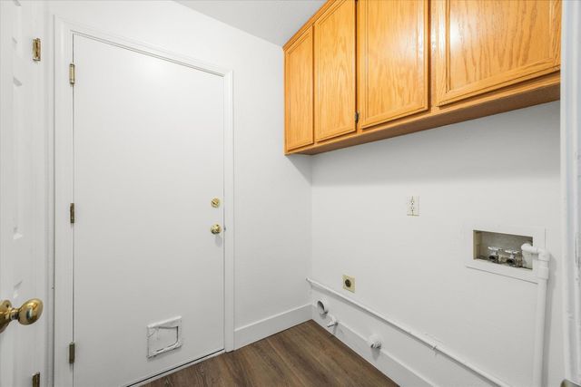 8087 Primoak Way, Elk Grove, CA 95758