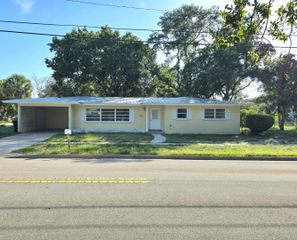 580 Wendell Road, Fort Pierce, FL 34950