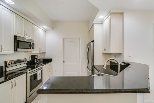 801 S Olive Avenue 1515, West Palm Beach, FL 33401