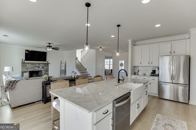 1324 Honeysuckle Lane, Hoschton, GA 30548