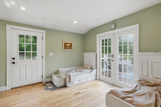 9 Tapley Rd, Lynnfield, MA 01940