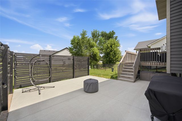6510 Sunlight Drive, Pleasant Hill, IA 50327