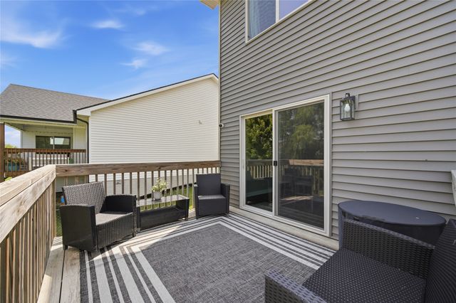 6510 Sunlight Drive, Pleasant Hill, IA 50327