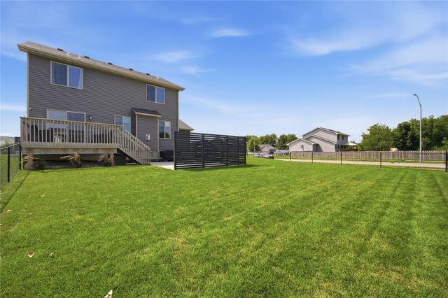 6510 Sunlight Drive, Pleasant Hill, IA 50327