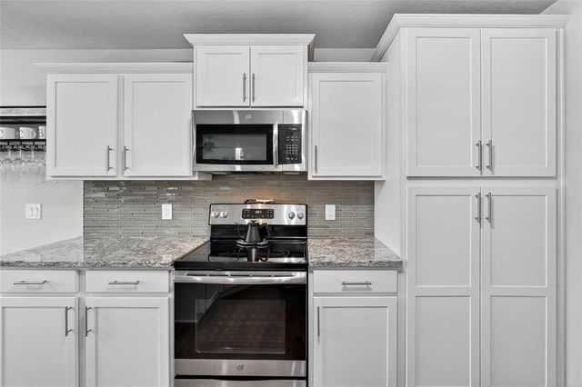 6510 Sunlight Drive, Pleasant Hill, IA 50327