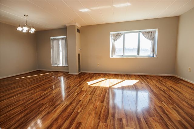 5 Bayard Rd 717, Shadyside, PA 15213