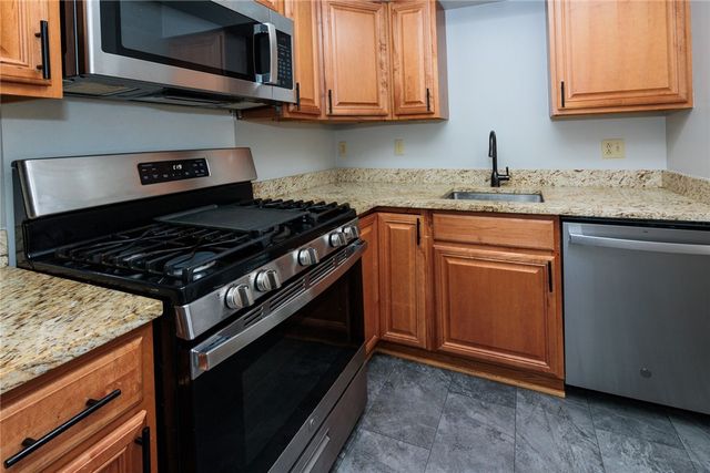 5 Bayard Rd 717, Shadyside, PA 15213