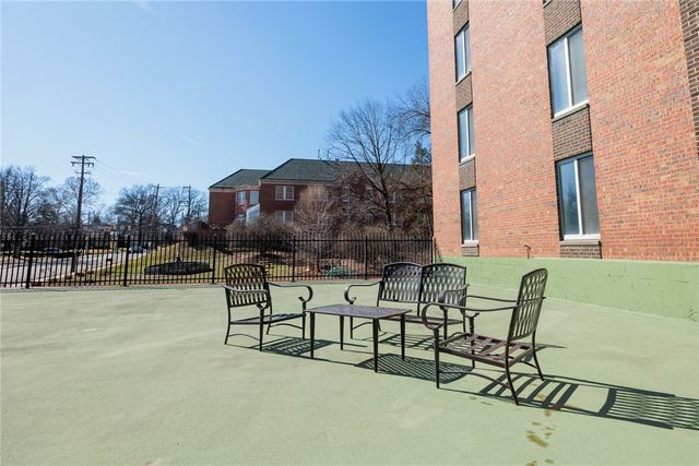 5 Bayard Rd 717, Shadyside, PA 15213