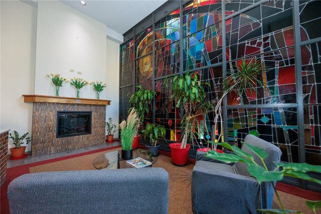 5 Bayard Rd 717, Shadyside, PA 15213