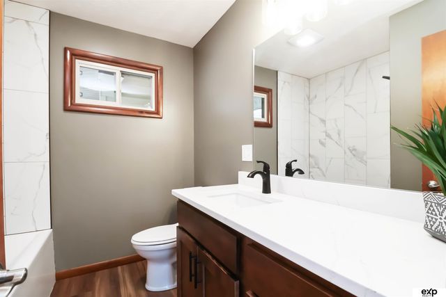 728 Eastridge Drive, Lincoln, NE 68510