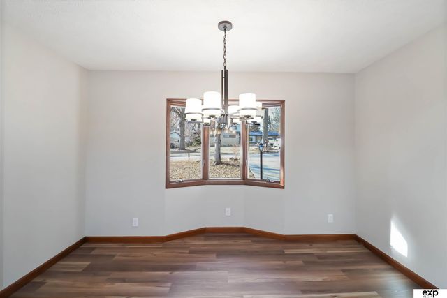 728 Eastridge Drive, Lincoln, NE 68510