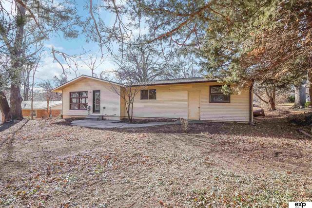 728 Eastridge Drive, Lincoln, NE 68510