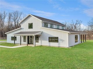 127 NW 1050th Road, Warrensburg, MO 64093