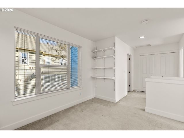 1703 Se CLINTON St, Portland, OR 97202