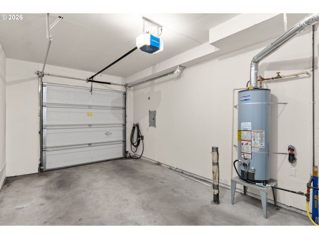 1703 Se CLINTON St, Portland, OR 97202