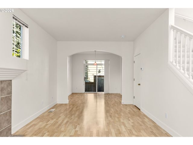 1703 Se CLINTON St, Portland, OR 97202