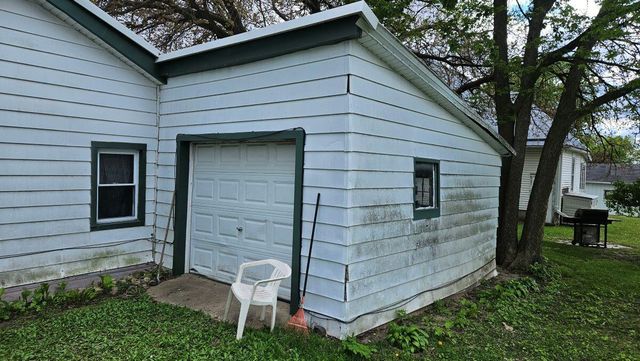 215 S 4th STREET E, Fort Atkinson, WI 53538
